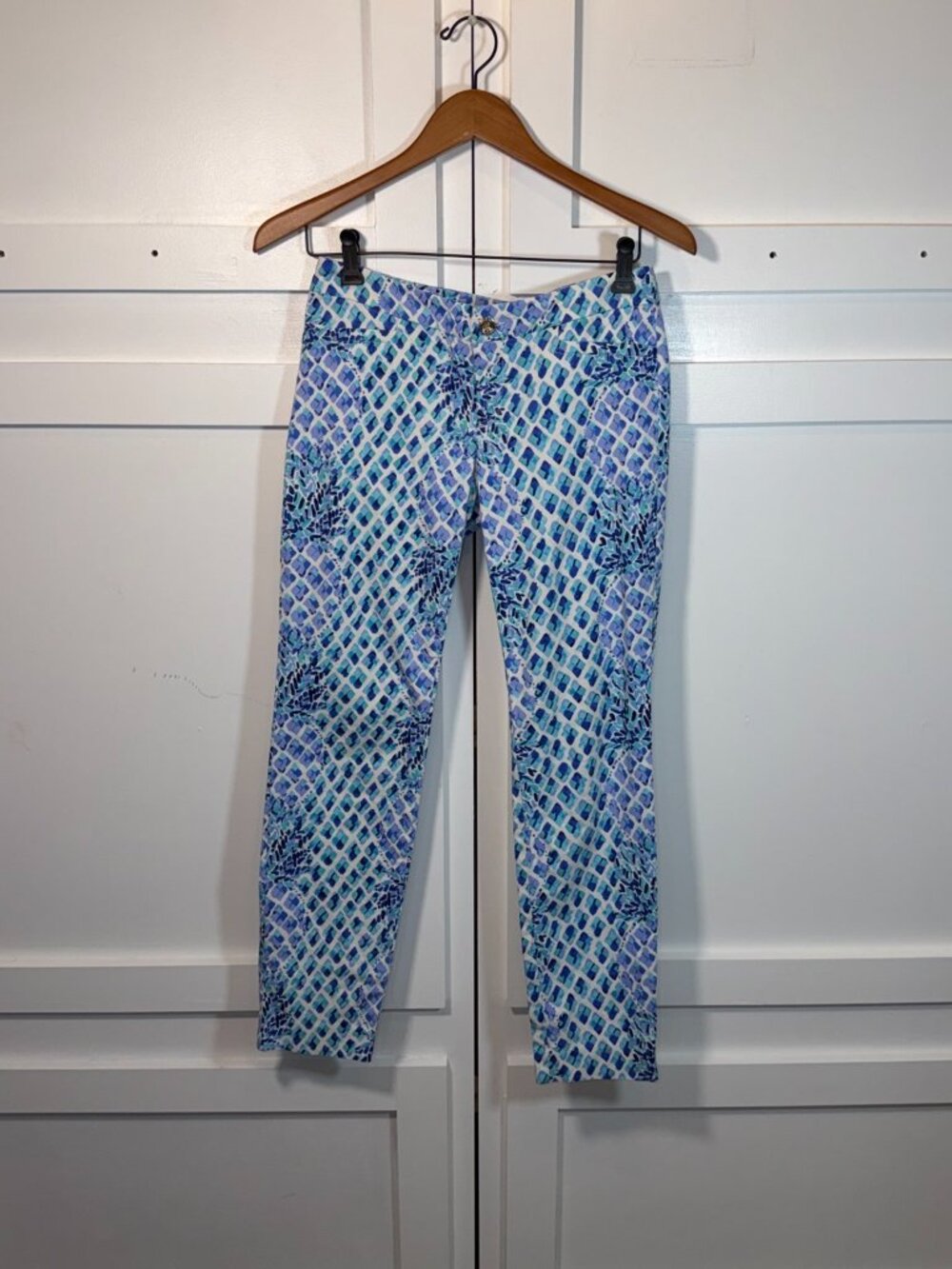 Lilly Pulitzer Women's Pants Size 2 Blue Geometric Floral Cotton Blend - Picture 2 of 8